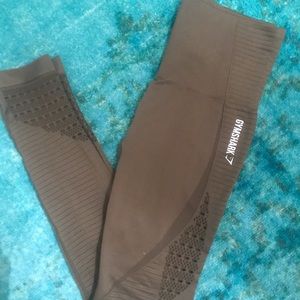 Gym shark leggings.